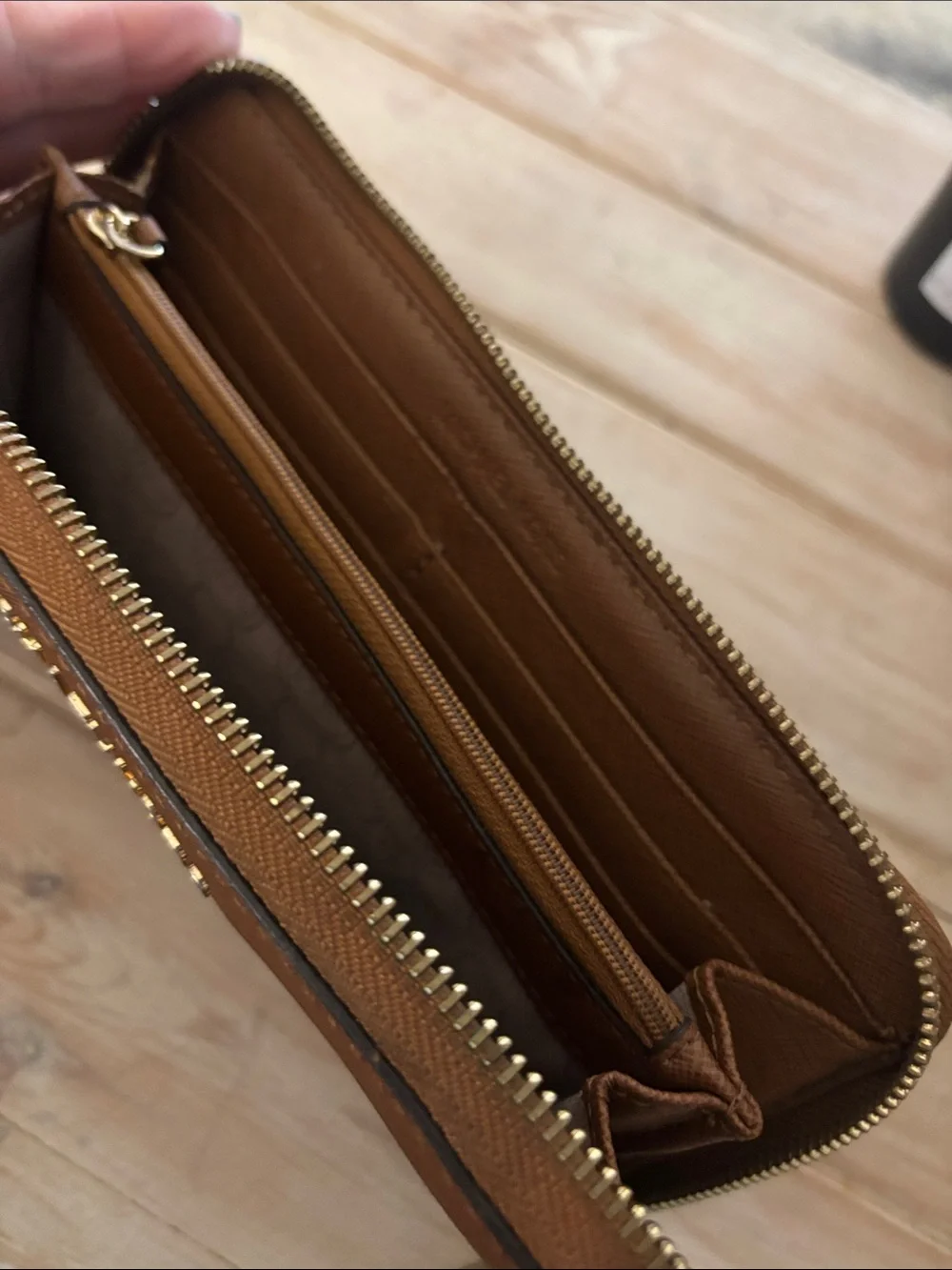 MICHAEL KORS JET SET Acorn Brown Zip Around Leather Continental Wallet